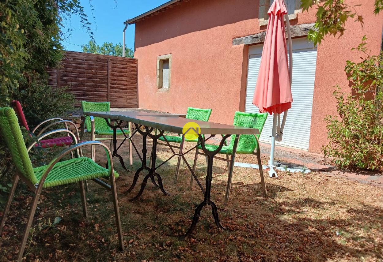 Maison 5 pièces 140 m² · à Lurcy Levis · 140 m² · 120 000 €