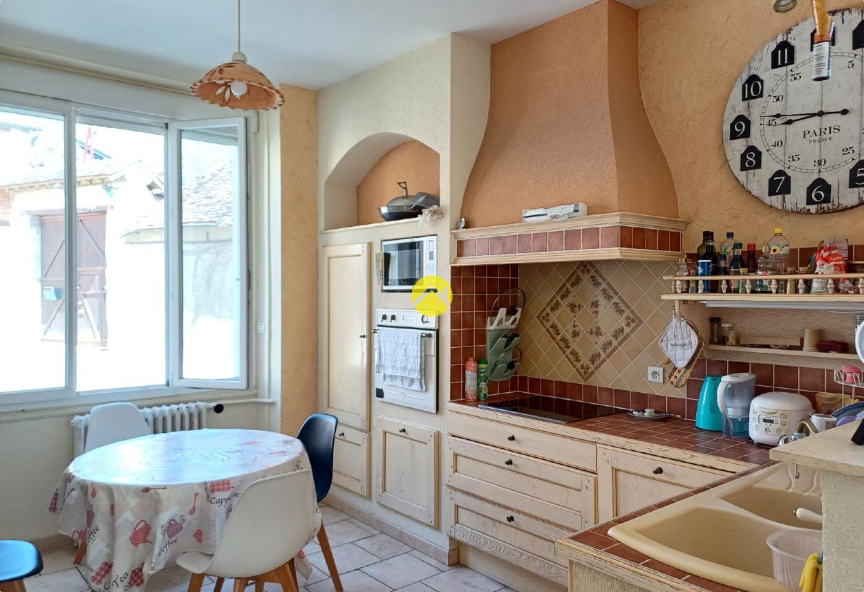 Maison 8 pièces 195 m² à Charost, photo 5