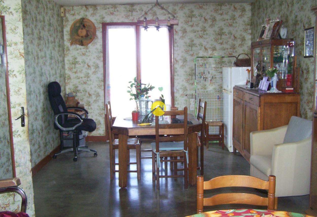 Maison 5 pièces 77 m² à Dun le Palestel, photo 3