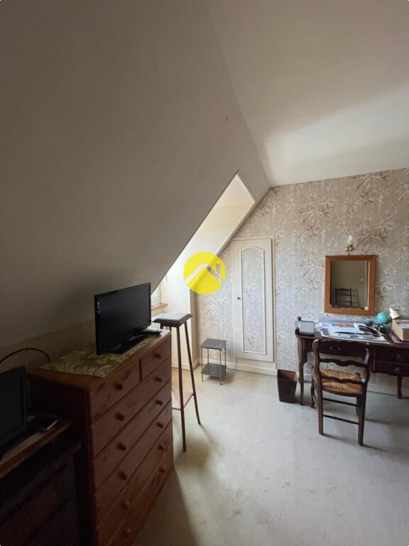 Maison 7 pièces 122 m² à Pierrefort, photo 8