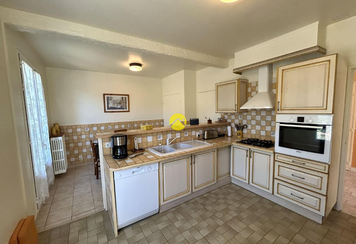 Maison 8 pièces 65 m² à Bénévent l'Abbaye, photo 3