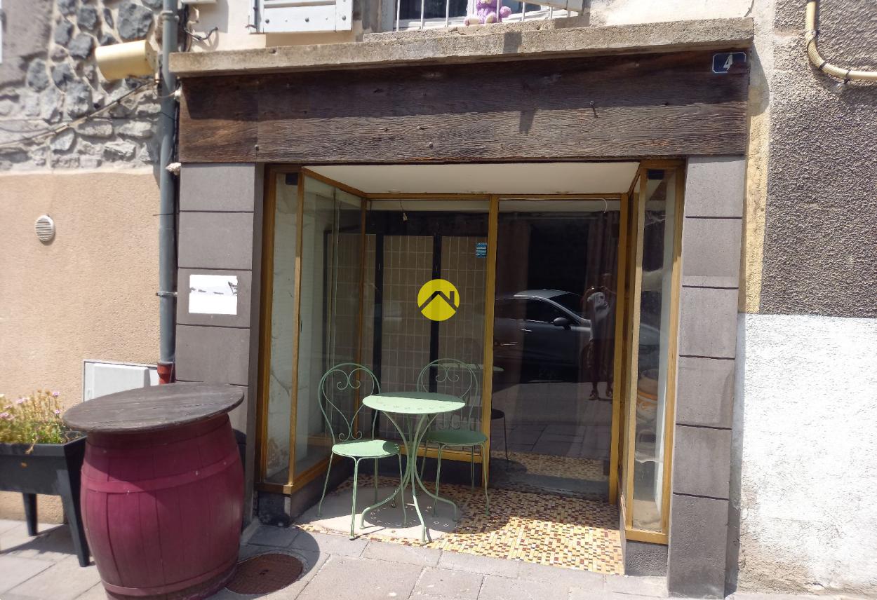 Maison 3 pièces 75 m² · à Murat · 75 m² · 56 500 €