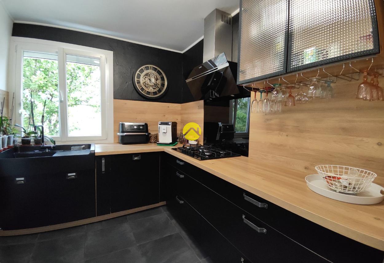 Maison 6 pièces 122 m² à Saint-Léger-le-Petit, photo 4