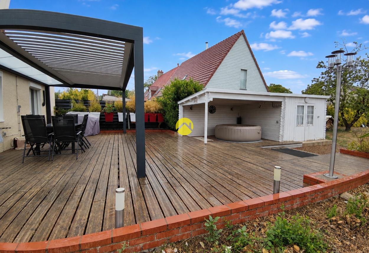 Maison 6 pièces 122 m² à Saint-Léger-le-Petit, photo 2