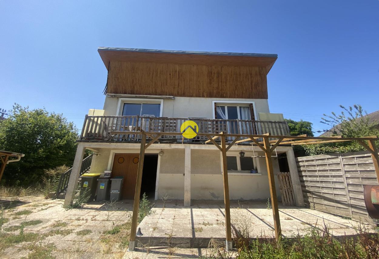 Maison 6 pièces 92 m² · à Jouet-sur-l'Aubois · 92 m² · 66 000 €