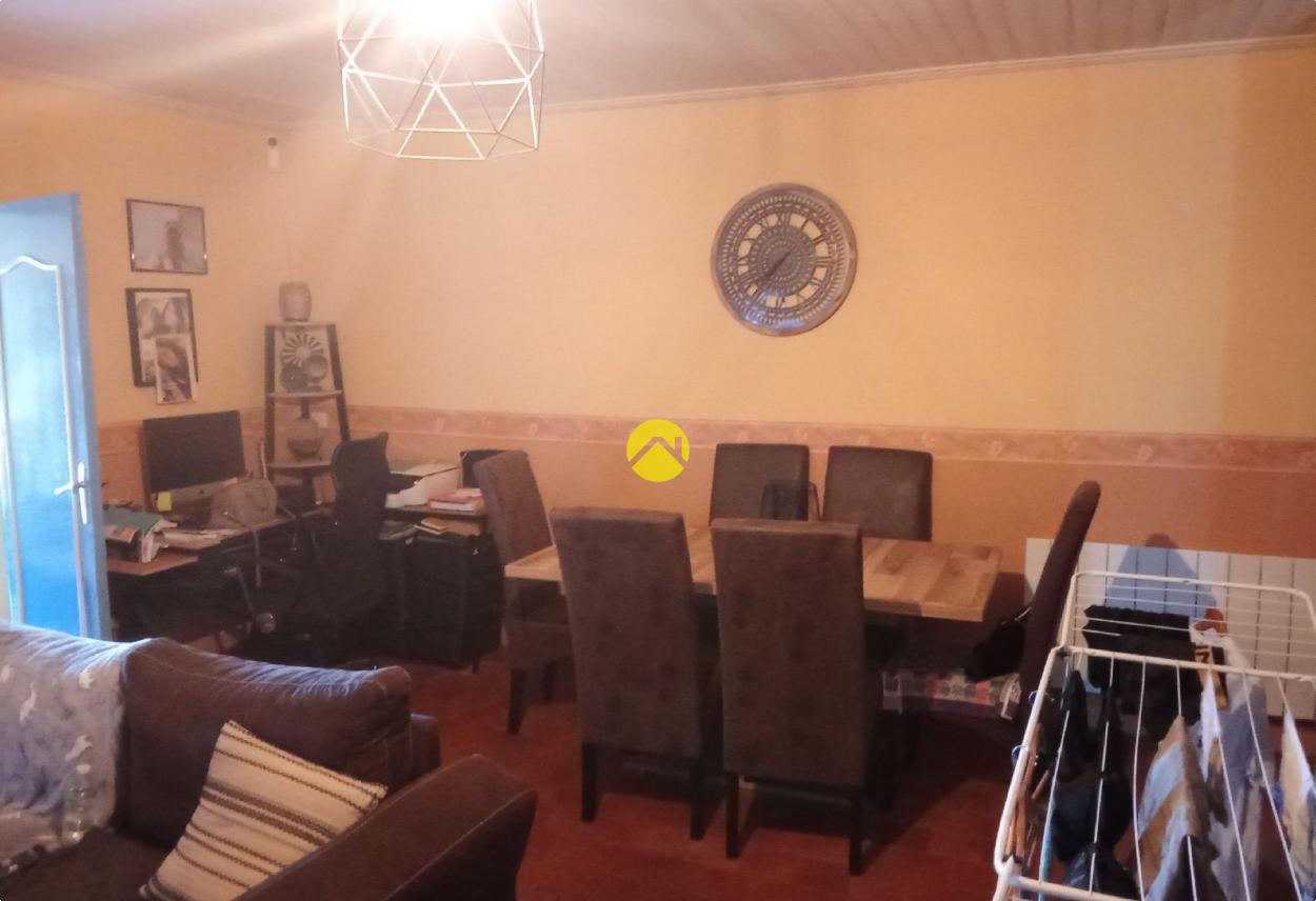 Maison 3 pièces 79 m² à Ainay-le-Château, photo 6