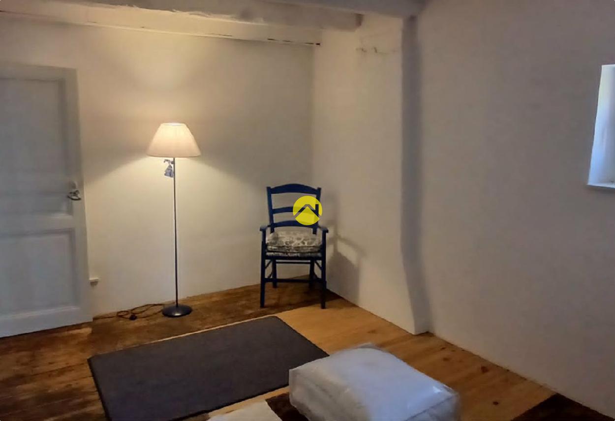 Maison 4 pièces 53 m² à Arrênes, photo 4