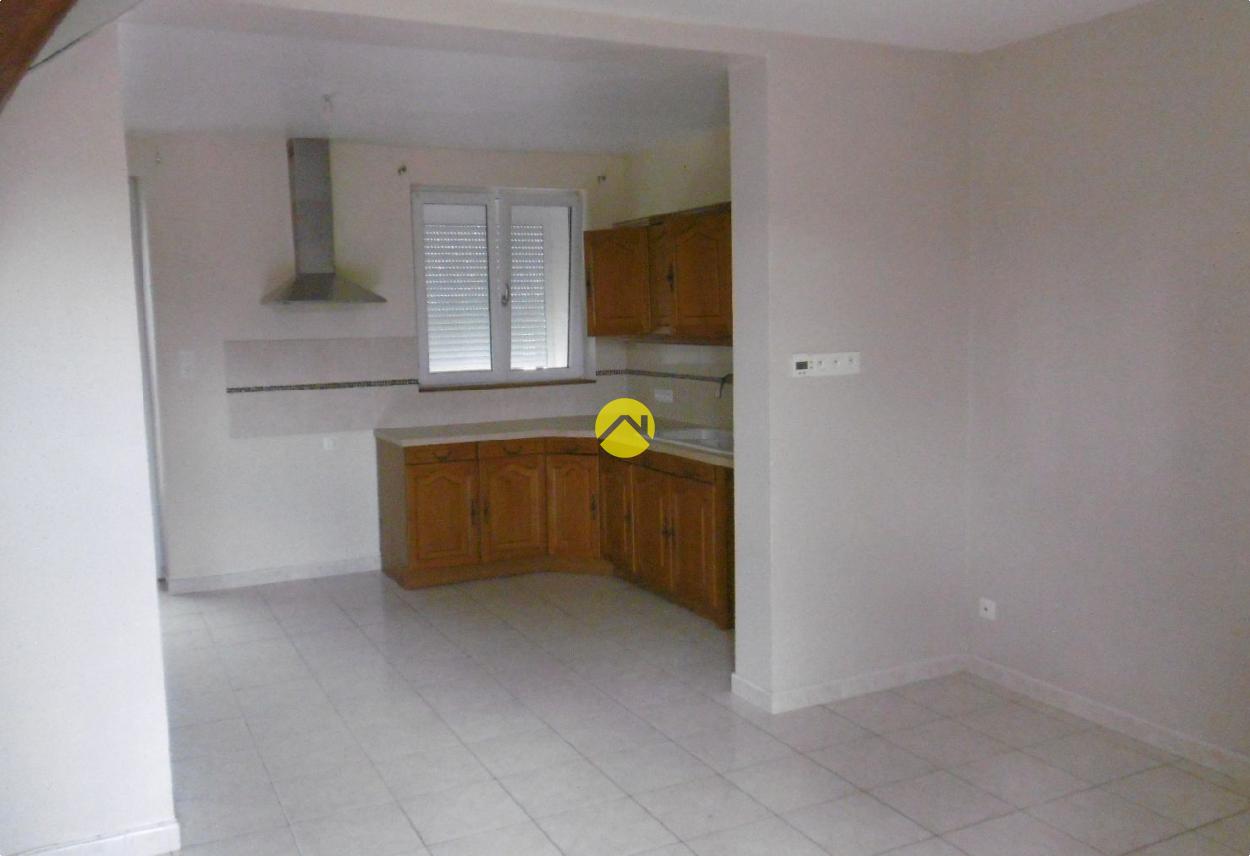 Maison 4 pièces 79 m² à Saint-Michel-en-Brenne, photo 2