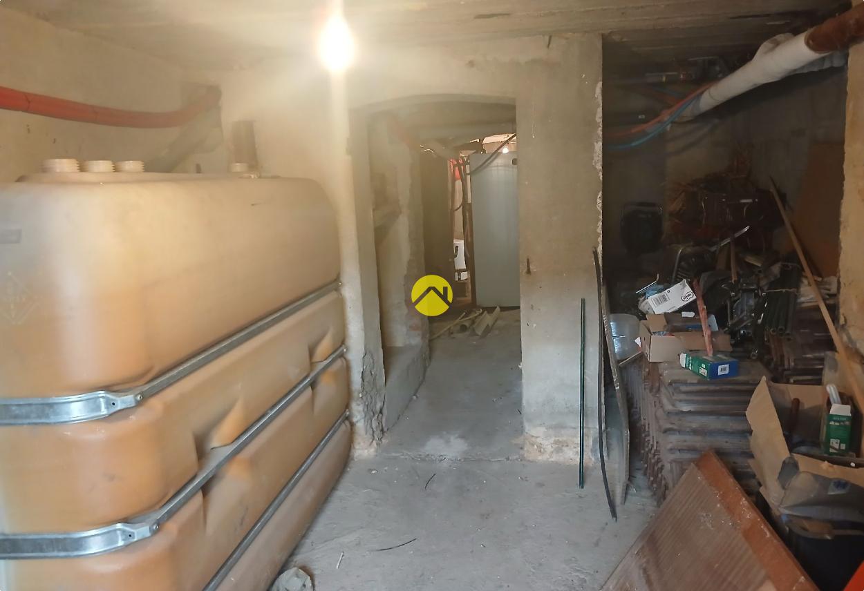Maison 8 pièces 128 m² à Lurcy-Lévis, photo 18