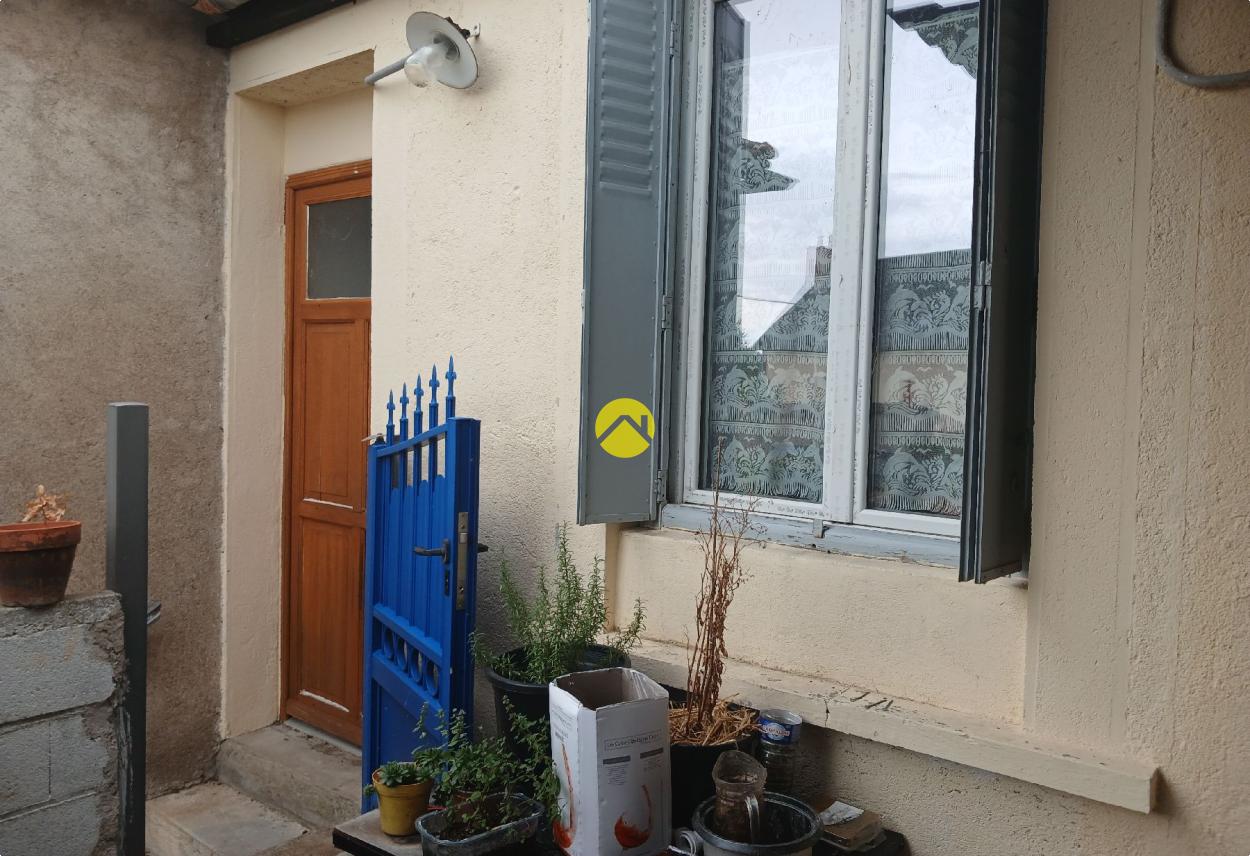 Maison 8 pièces 128 m² à Lurcy-Lévis, photo 2