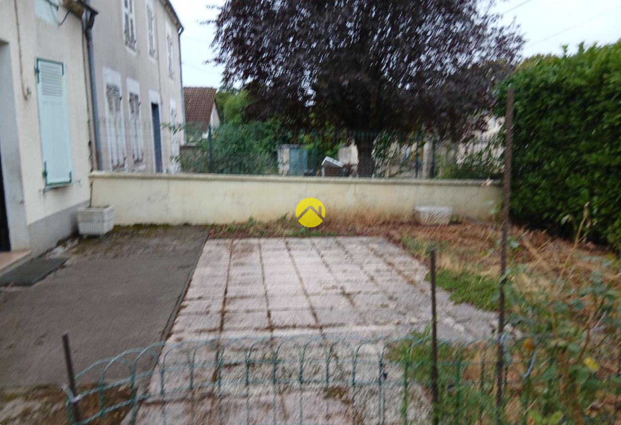 Maison 7 pièces 85 m² à Fourchambault, photo 2