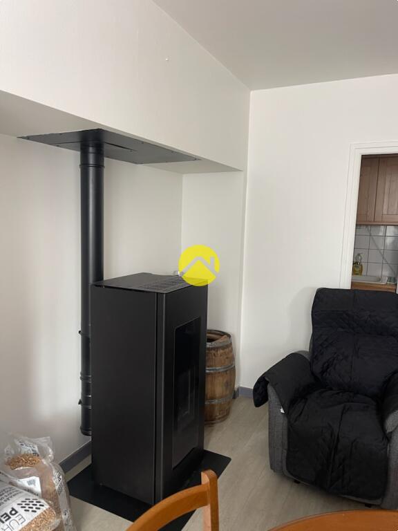 Appartement 2 pièces 34 m² à Pierrefort, photo 4