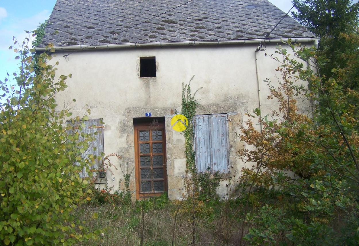 Maison 1 pièce 40 m² · à Saint-Sulpice-les-Feuilles · 40 m² · 27 500 €