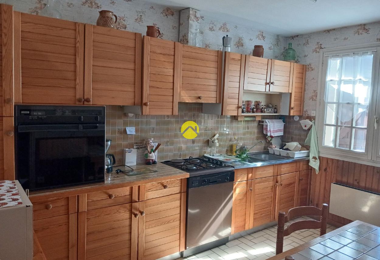 Maison 6 pièces 130 m² à Lurcy Levis, photo 5