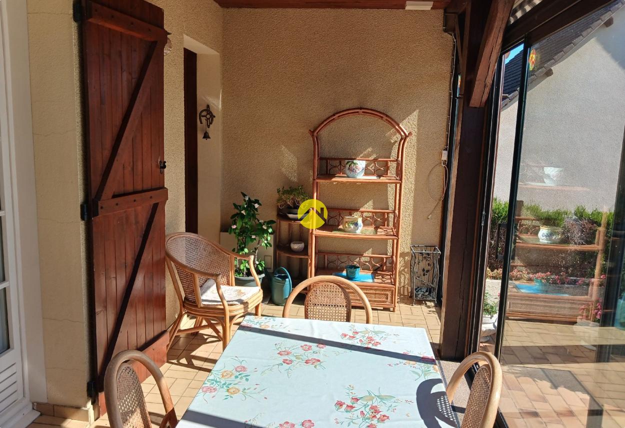 Maison 6 pièces 130 m² à Lurcy Levis, photo 3
