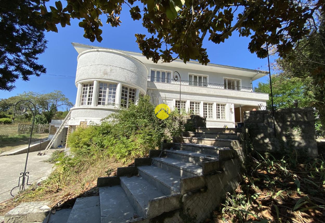 Maison 10 pièces 260 m² · à Jouet sur l'Aubois · 260 m² · 268 000 €