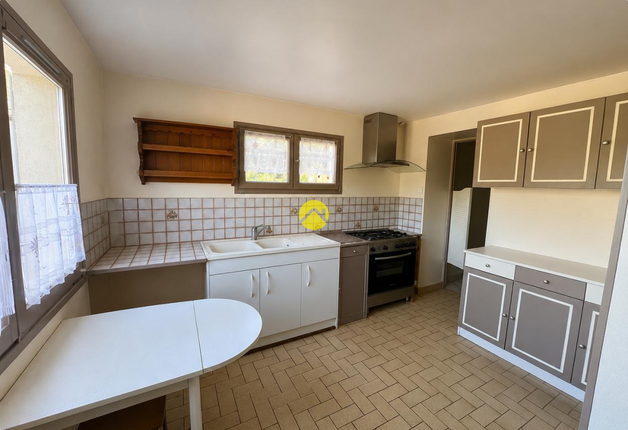 Maison 5 pièces 80 m² à Savigny-en-Sancerre, photo 4