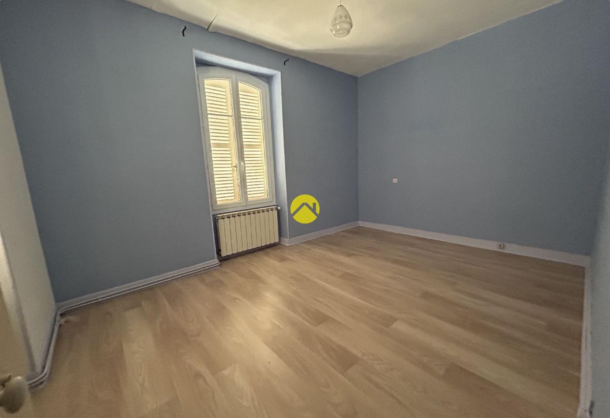 Maison 3 pièces 55 m² à Bourbon l'Archambault, photo 4