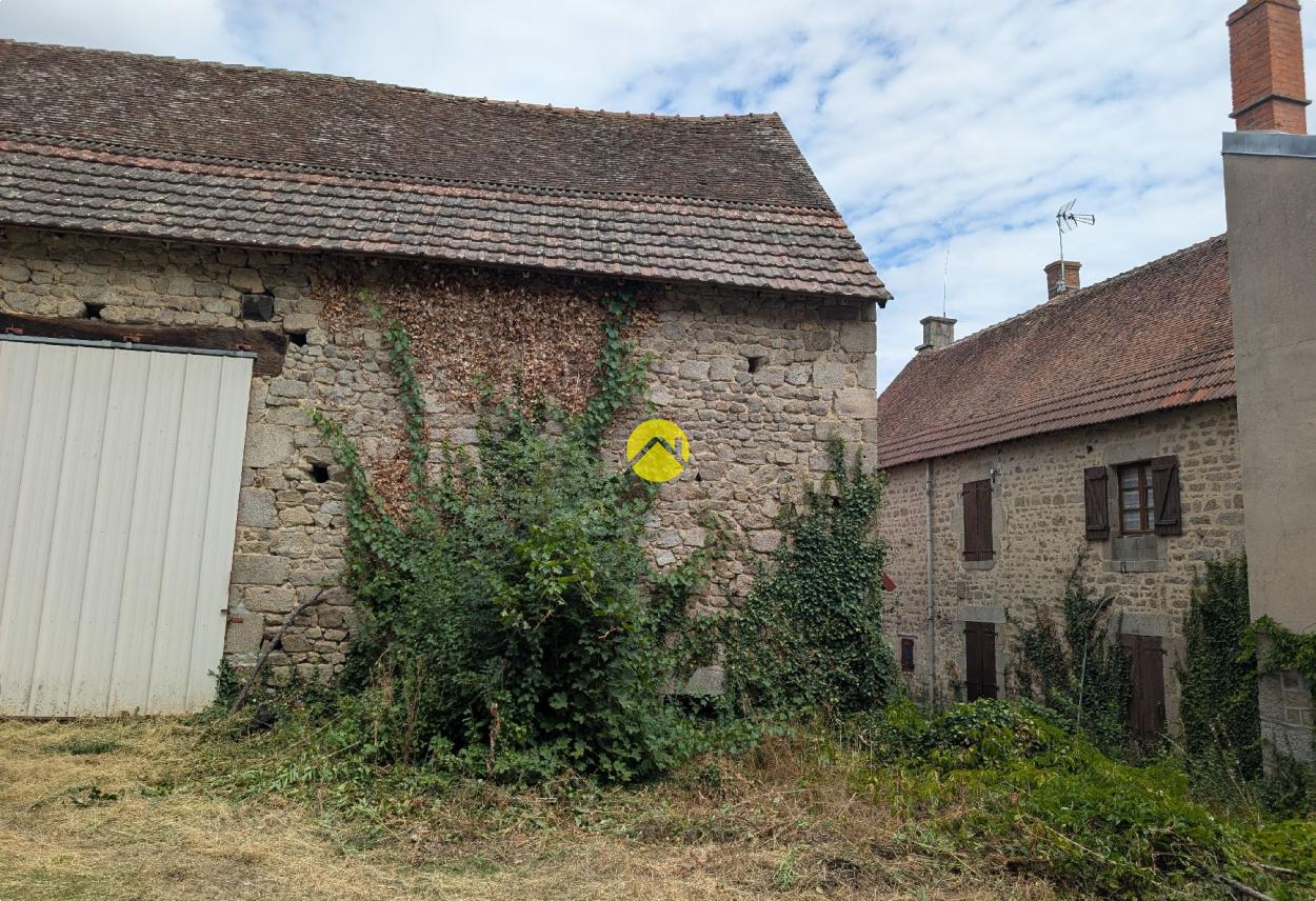 Maison 6 pièces 195 m² · à Chenerailles · 195 m² · 56 500 €