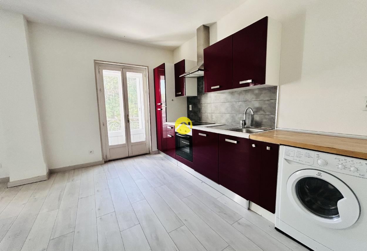 Appartement 3 pièces 53 m² à Neris-les-Bains, photo 3