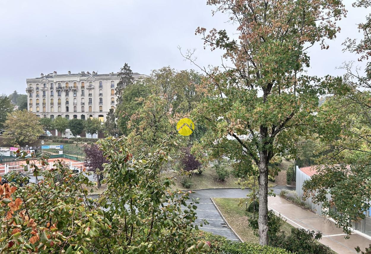 Appartement 3 pièces 53 m² à Neris-les-Bains, photo 12