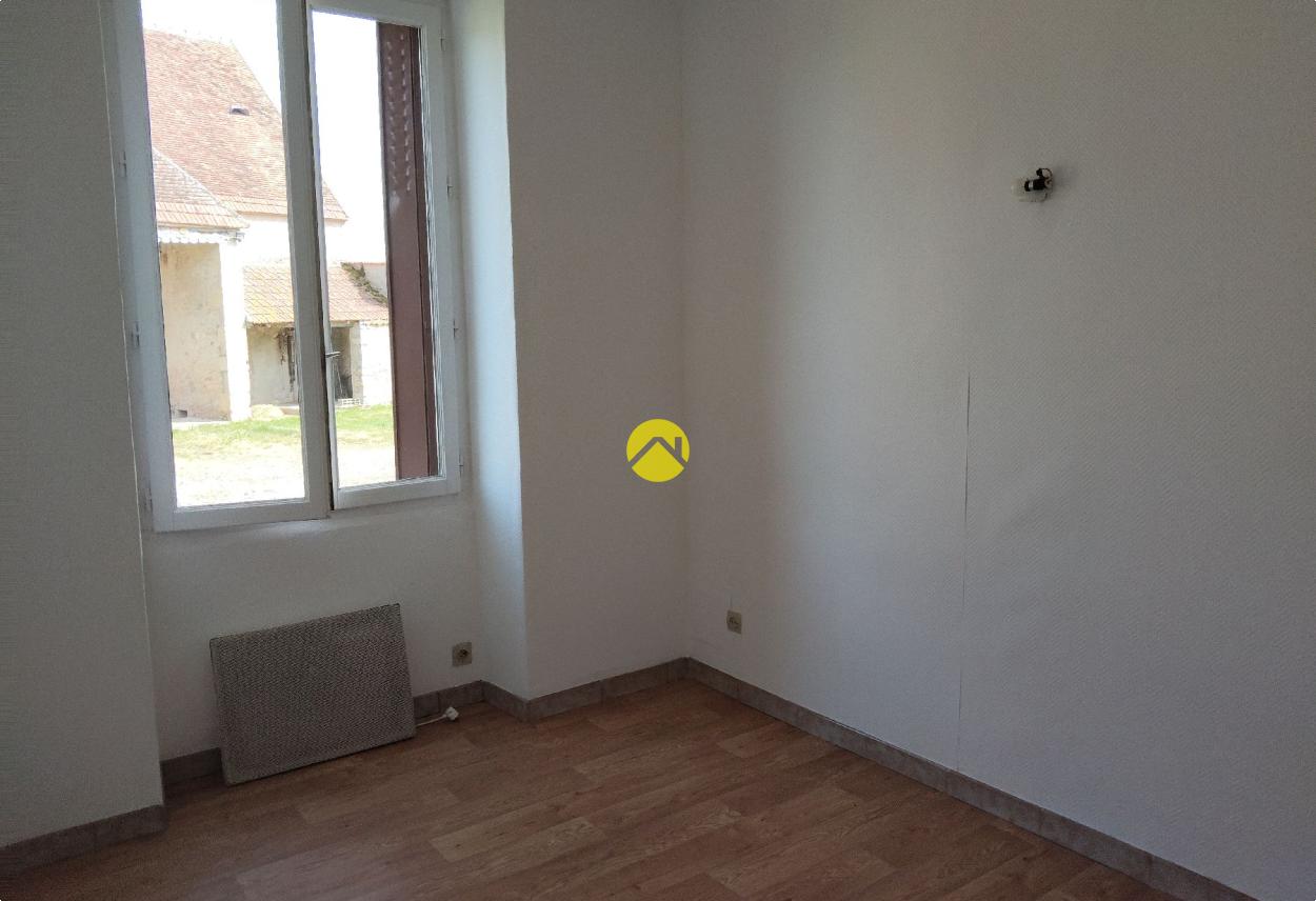 Maison 4 pièces 84 m² à Saint Amand Montrond, photo 6