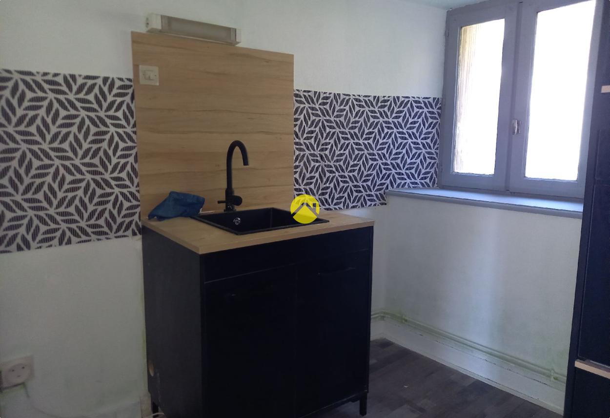 Maison 9 pièces 168 m² à Pierrefort, photo 8