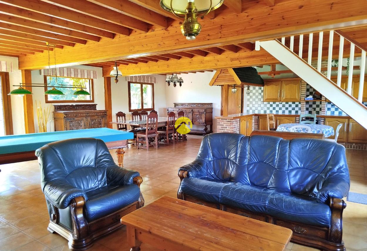 Maison 7 pièces 204 m² · à Hesdin · 204 m² · 325 500 €