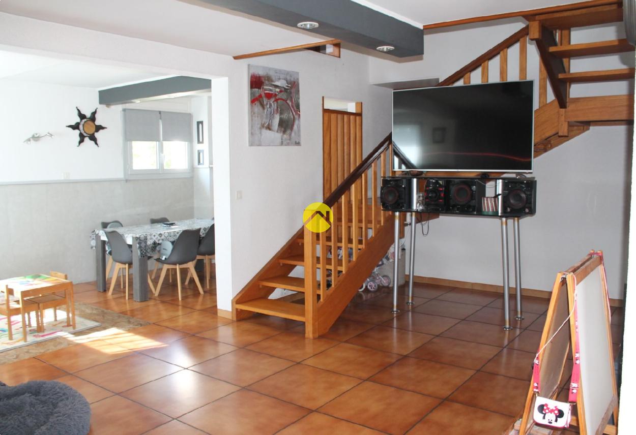 Maison 7 pièces 210 m² à Lafeuillade en Vézie, photo 9