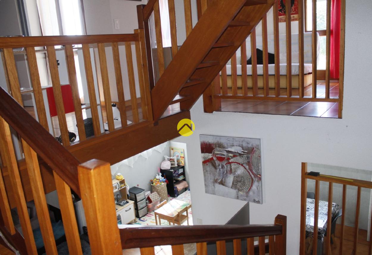 Maison 7 pièces 210 m² à Lafeuillade en Vézie, photo 12