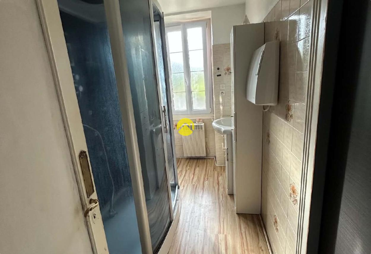 Maison 8 pièces 144 m² à Bourbon-l'Archambault, photo 7