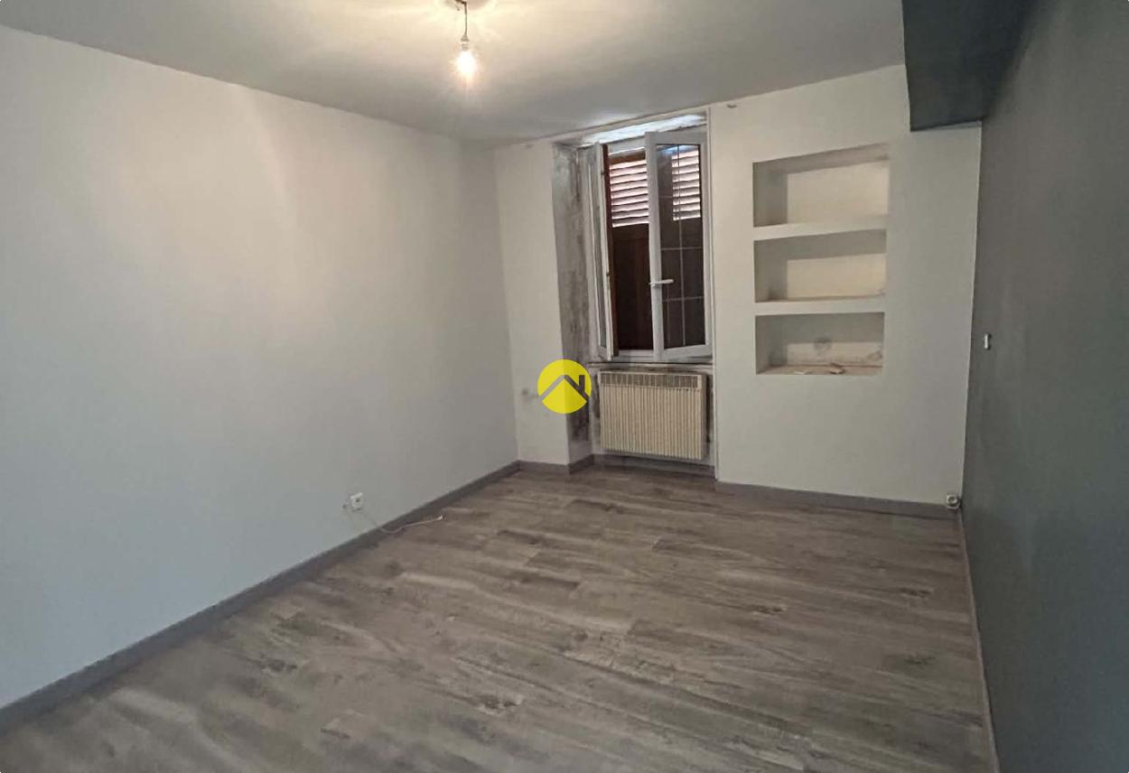 Maison 8 pièces 144 m² à Bourbon-l'Archambault, photo 8