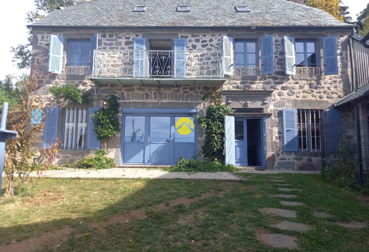Maison 6 pièces 170 m² · à Murat · 170 m² · 238 500 €