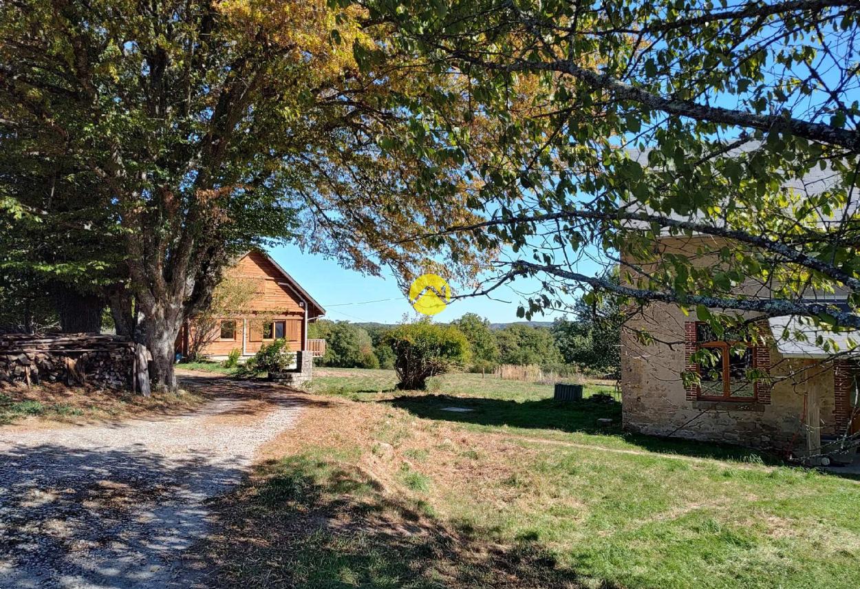 Maison 8 pièces 173 m² à Dun-le-Palestel, photo 2