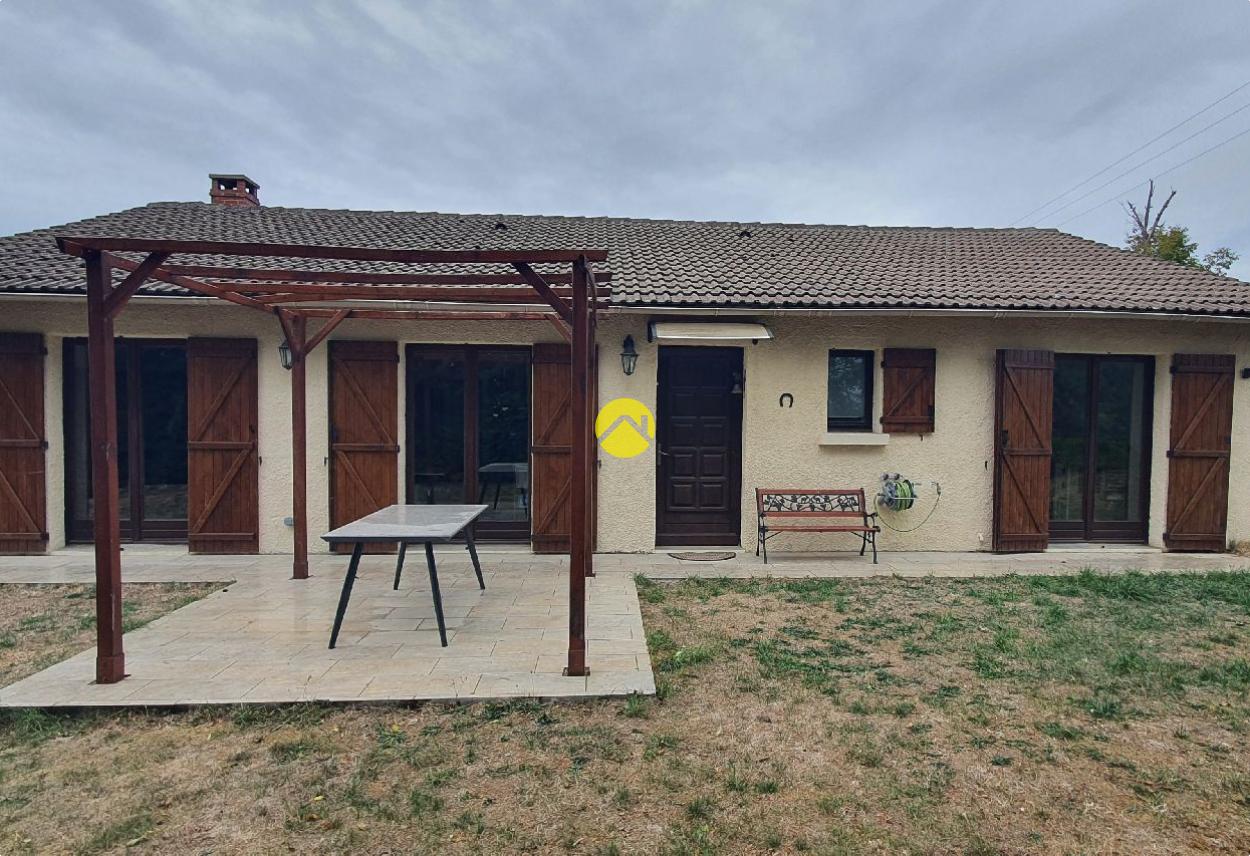 Maison 8 pièces 122 m² · à Auzances · 122 m² · 77 500 €