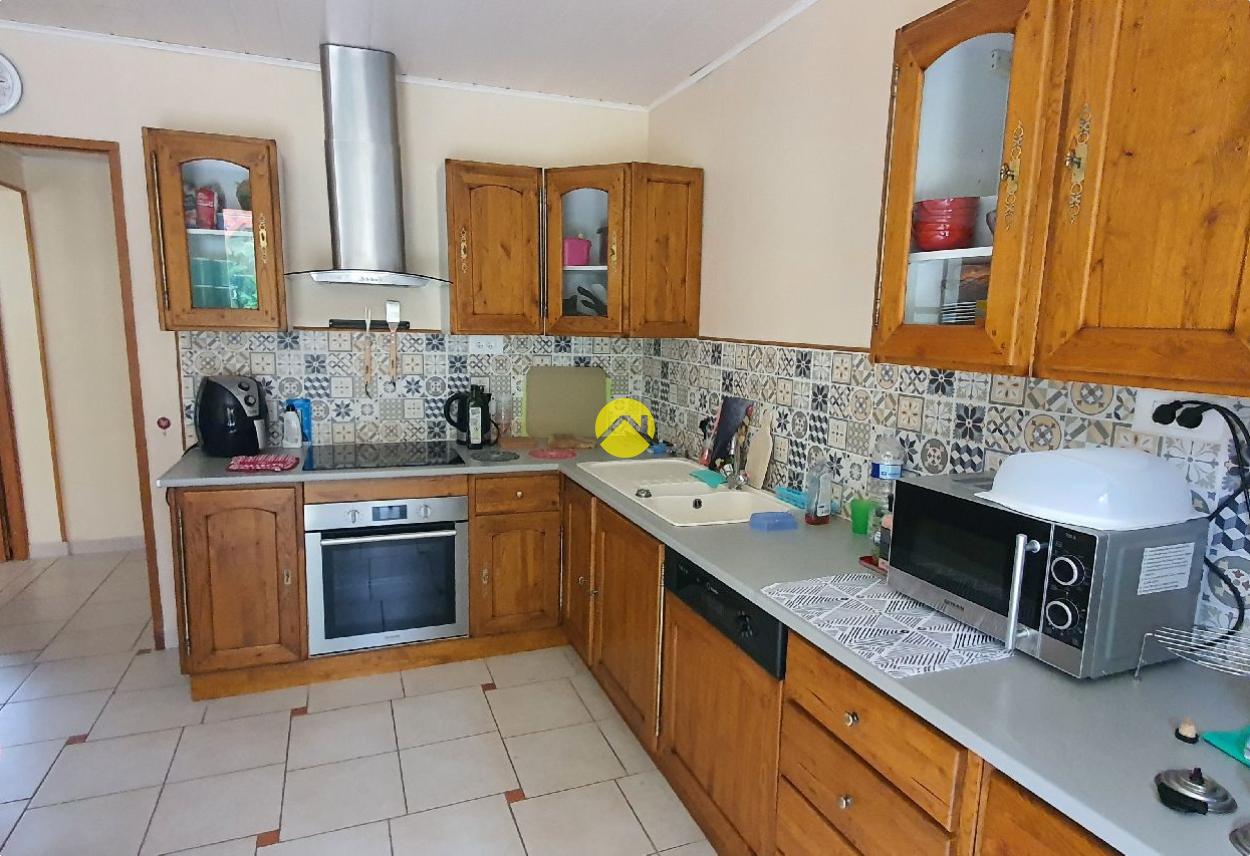 Maison 8 pièces 122 m² à Auzances, photo 2