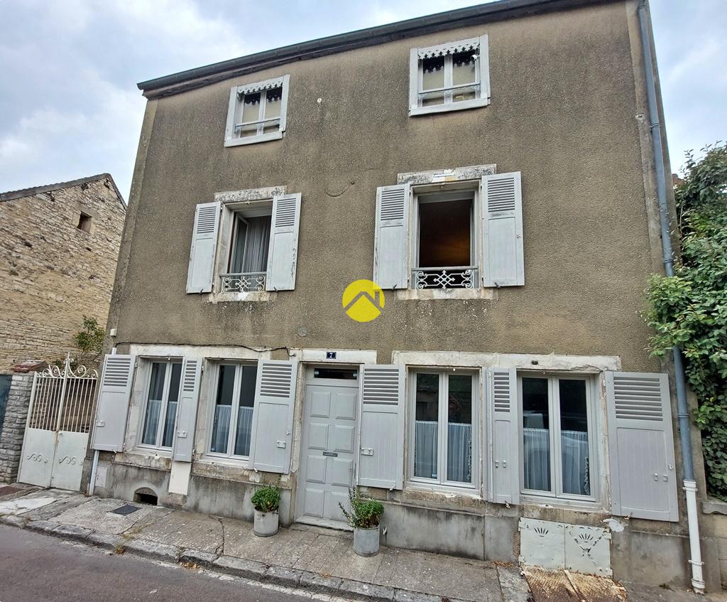 Maison 4 pièces 103 m² · à Tanlay · 103 m² · 120 000 €