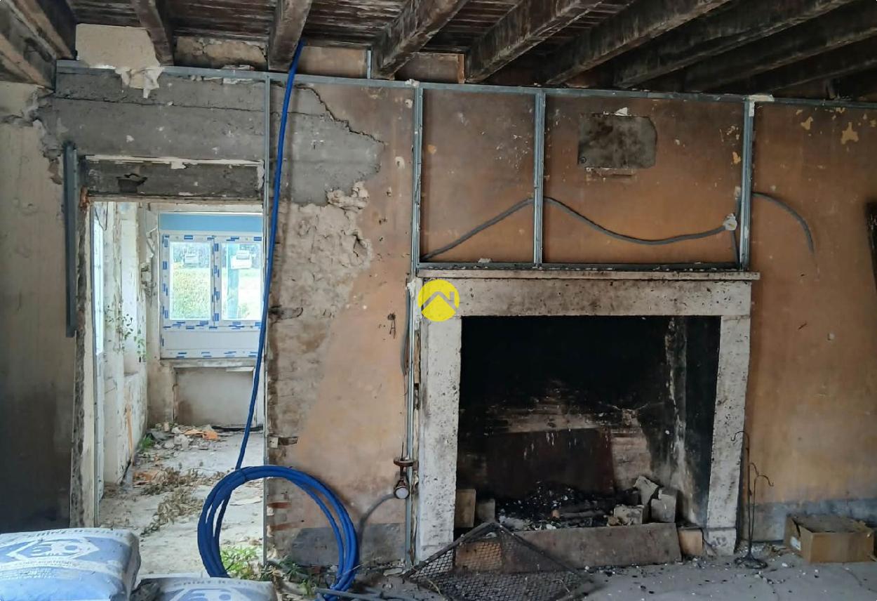 Maison 10 pièces 144 m² à Beffes, photo 2