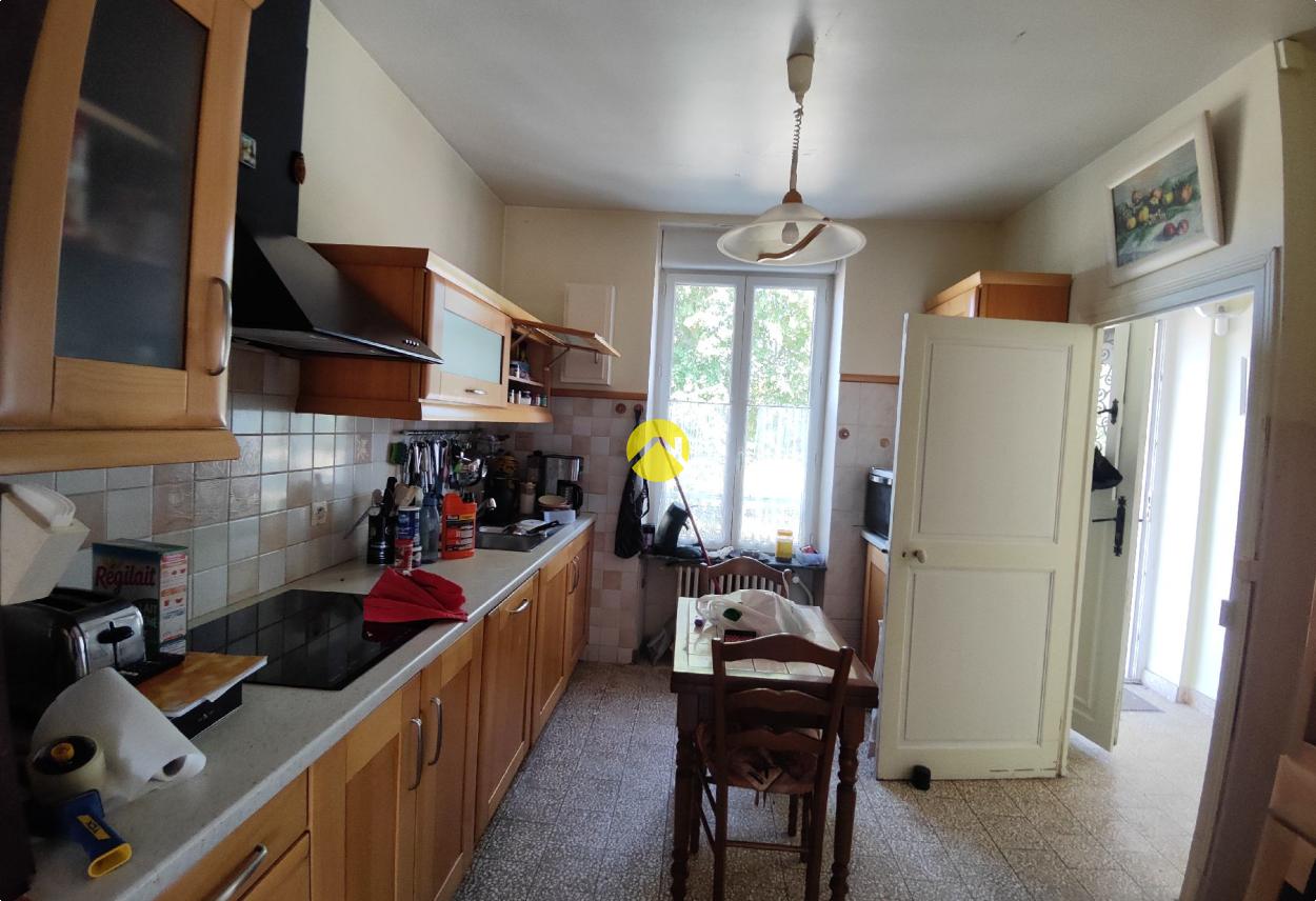 Maison 6 pièces 105 m² à Jouet-sur-l'Aubois, photo 2