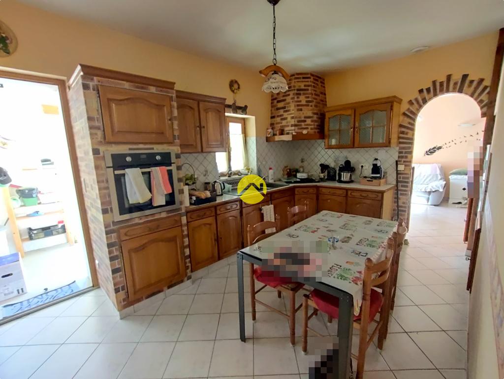 Maison 8 pièces 103 m² à Gannat, photo 5