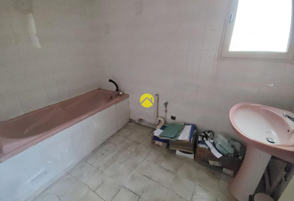 Maison 6 pièces 110 m² à Sancoins, photo 5