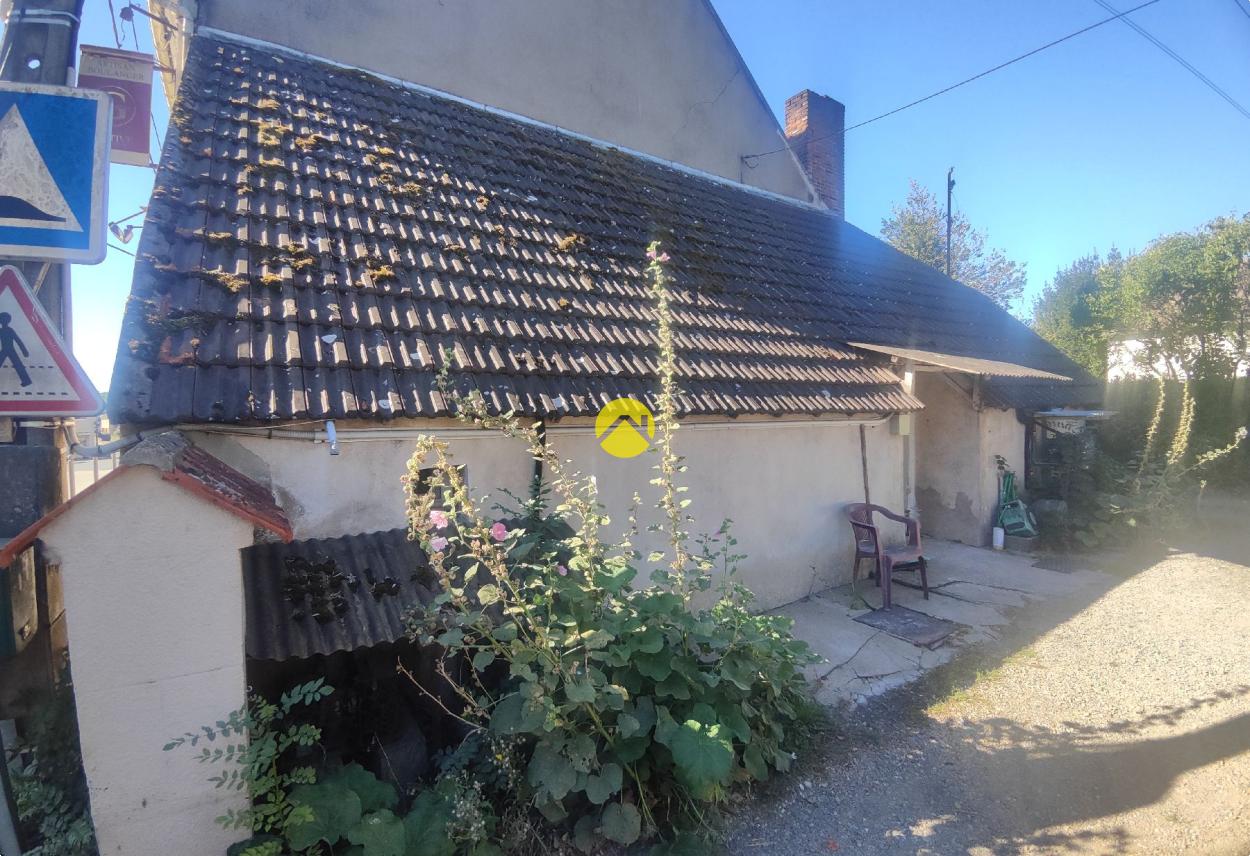 Immeuble 8 pièces 90 m² à Cours-les-Barres, photo 10