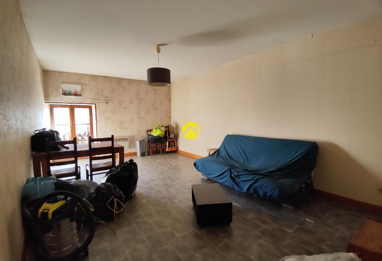Immeuble 8 pièces 90 m² à Cours-les-Barres, photo 14