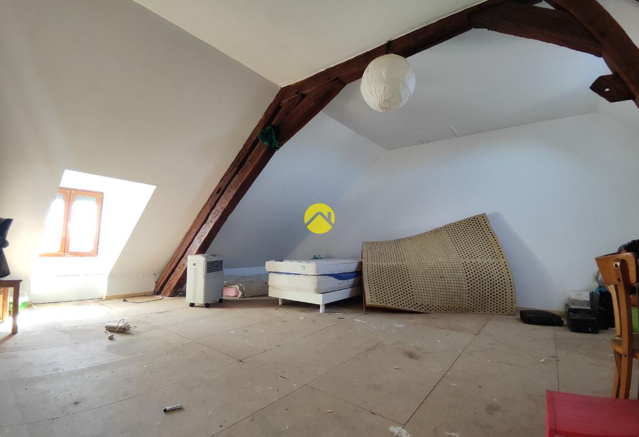Immeuble 8 pièces 90 m² à Cours-les-Barres, photo 16
