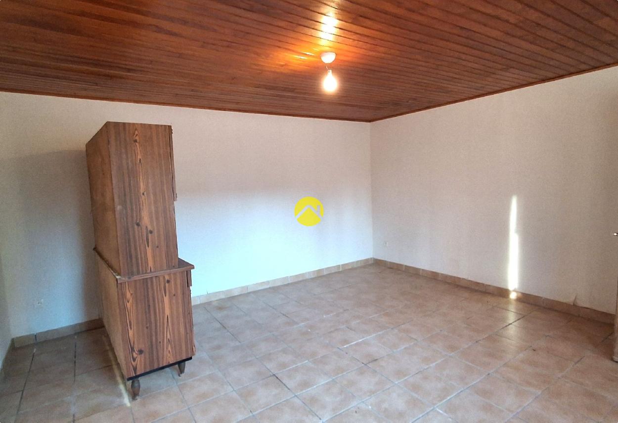 Maison 5 pièces 94 m² à Cérilly, photo 4