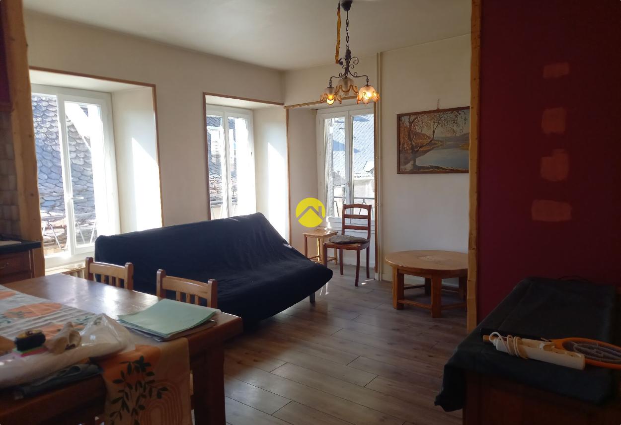 Maison 3 pièces 63 m² à Murat, photo 2