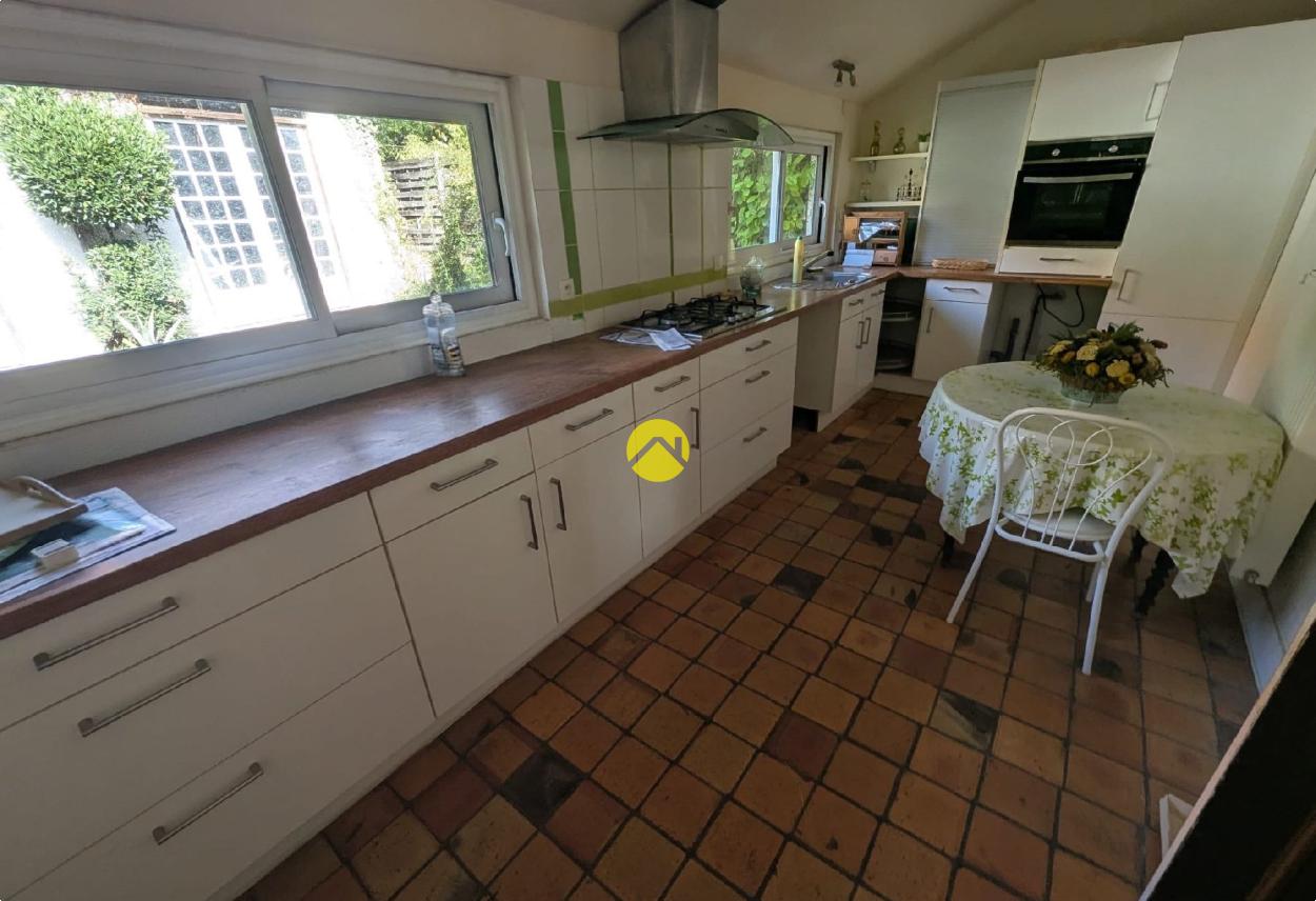 Maison 6 pièces 190 m² à Bourges, photo 3