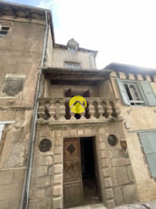 Maison 11 pièces 512 m² · à Mur-de-Barrez · 512 m² · 110 000 €