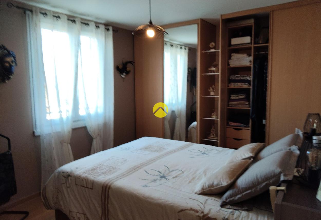 Maison 4 pièces 108 m² à Saint-Amand-Montrond, photo 6