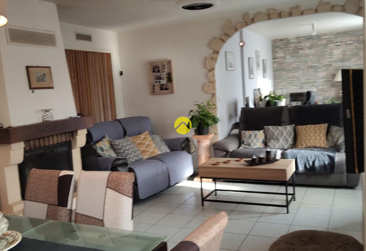 Maison 4 pièces 108 m² à Saint-Amand-Montrond, photo 3